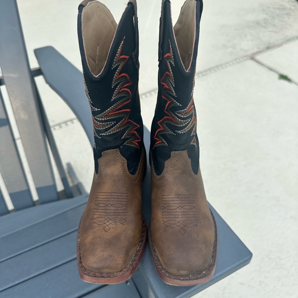 Roper Brown and Black Cowboy Boots with Decorative Stitching